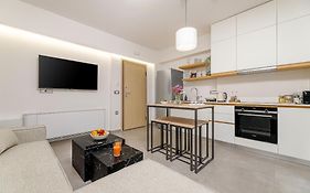 Penny'S Apartment